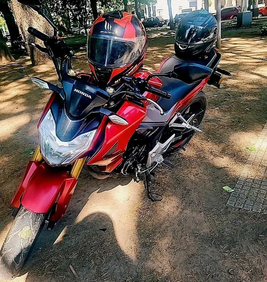 Honda Cb190r 2018. Titular Al Dia. Cb 190  Excelente Estado.