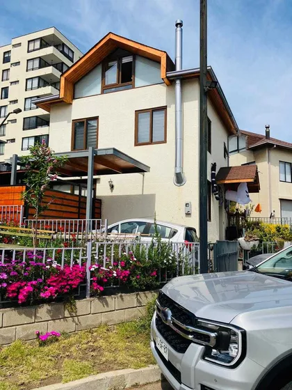 Casa De 3 Pisos En Condominio, Concón. (62016)