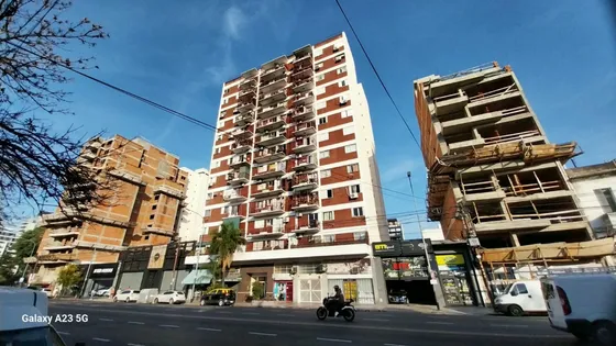 Departamento 2 Ambientes Contra Frente Vista Abierta Muy Luminoso Con Balcon