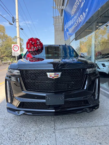 Cadillac Escalade-v Esv Escalade Esv V Sport