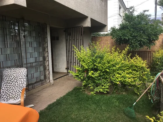 Propiedad Esquina En Venta Para Remodelar En Ñuñoa 