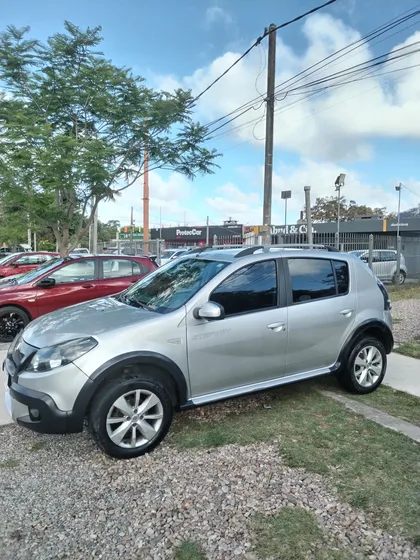 Renault Sandero Stepway 1.6 Privilege 105cv
