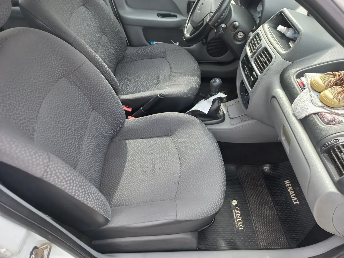 Renault Clio 1.2 Pack5352474019371520013