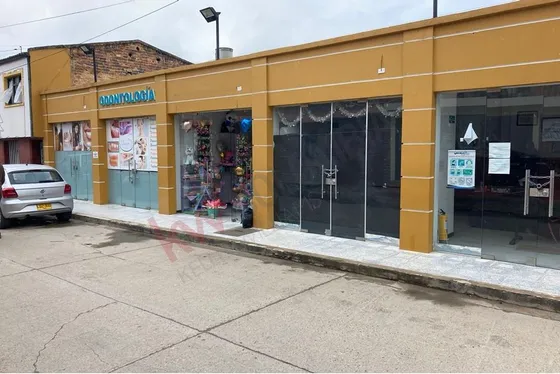 Casa Comercial En Venta (11650).