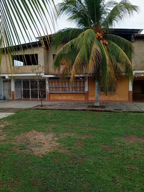 Ar: Terreno, Parcela Con Casa Comercial