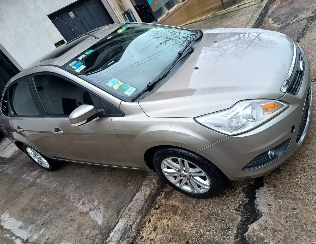 Ford Focus 2 2.0 Exe Sedan Ghia