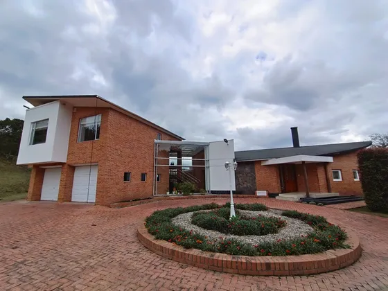 Casa En Arriendo En Yerbabuena