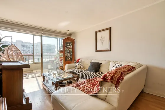 Venta Departamento En Ñuñoa Amplio Espacio, Bien I...