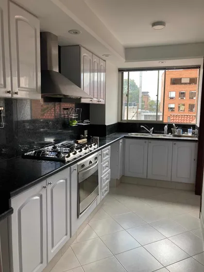 Apartamento El Nogal. 3 Habitaciones, 165 Mts. Ubicación Pro