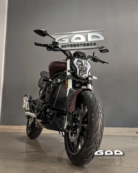 Benelli 502 C 2023