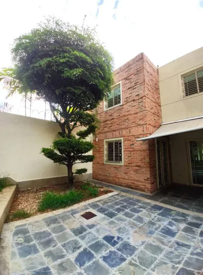 En Venta Th Vistalago Altos Guataparo