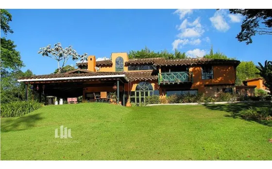 Finca En Venta En El Retiro - La Ceja