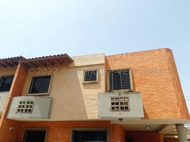 Jv Vende Ubicación Inmejorable: Vive Cerca De Las Mejores Vías Y Disfruta De La Vida Urbana Sin Complicaciones. Tu Nuevo Hogar Te Espera. 23-16997 12/05