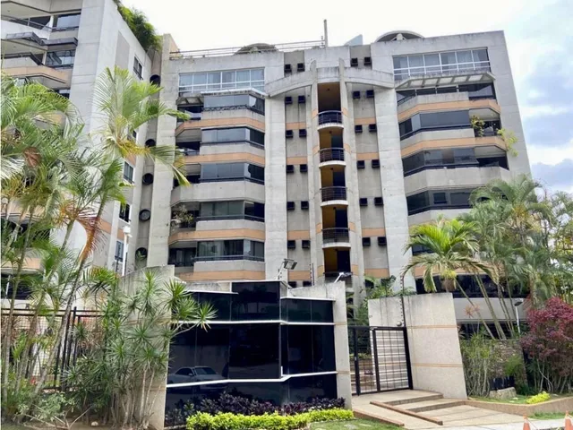 En Venta  Ph Triplex 454 M2 Los Chorros