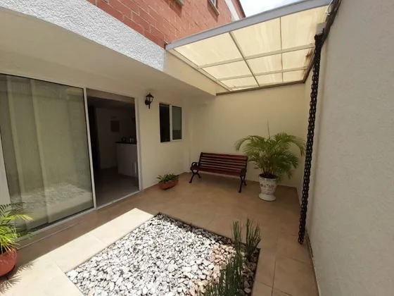 Se Vende Casa Esquinera En Conjunto Cerrado Las Mercedes Palmira