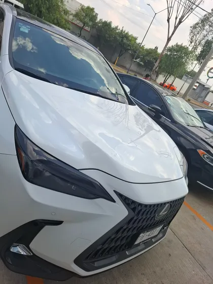 Lexus Nx 2.5 Nx 350h Awd Premium