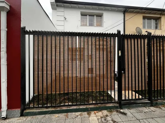 Casa En Arriendo De 3 Dorm. En Santiago