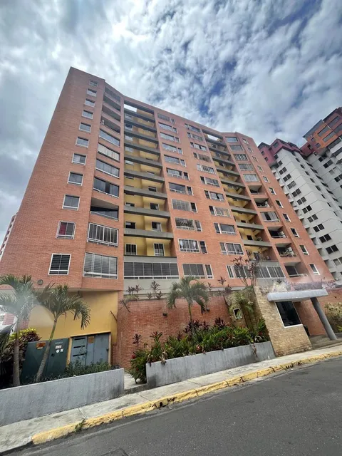 Se Alquila Apartamento Lomas Del Avila 2h2b2p Acepta Mascota Peq T7m