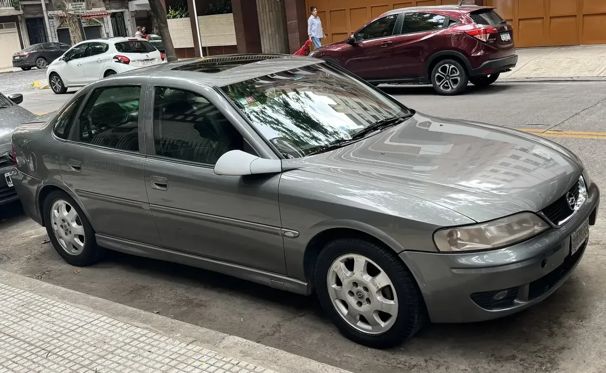 Chevrolet Vectra CD