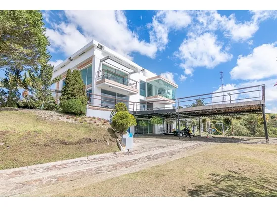 Casa Amoblada En Alquiler Medellin, Las Palmas.