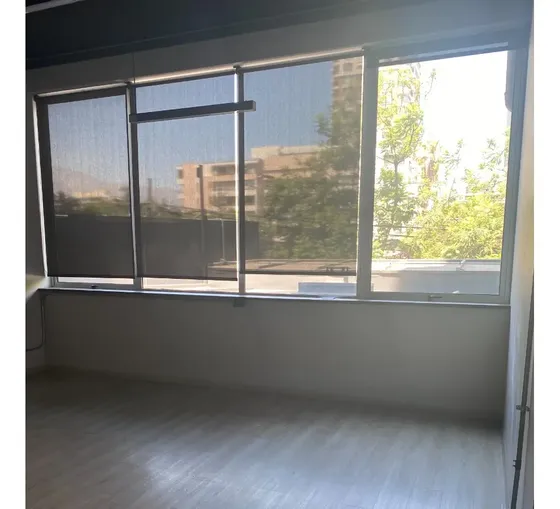 Excelente Oficina Ubicada En Providencia