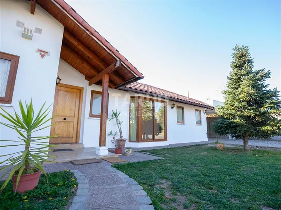 Excelente Casa Avenida La Estancia El Polo, Machalí