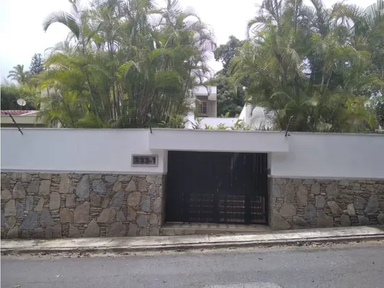 Venta Hermosa Quinta En La Urb. La Lagunita (rr)
