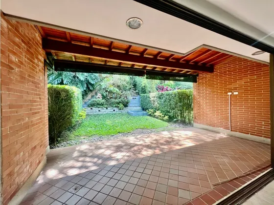 Casa En Arriendo En Envigado Loma Del Chocho