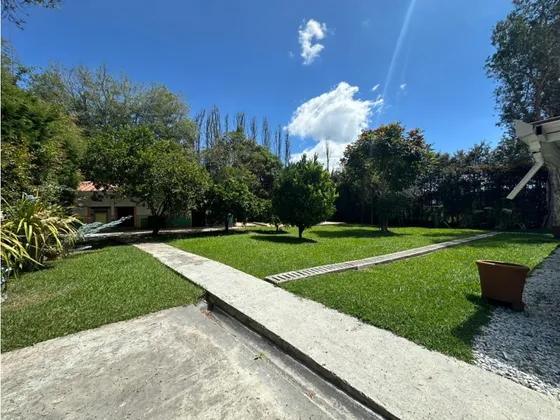 Casa Campestre En Arriendo-rionegro, Vereda Sajonia