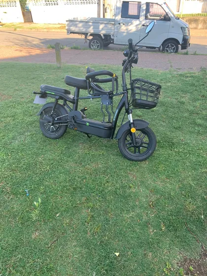 Moto Electrica Yumbo Next 450