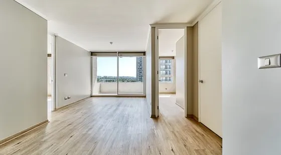 Arriendo De Departamento En Macul. 2 Dormitorios, 2 Baños.