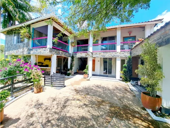 Se Vende Hotel Campestre Via Aeropuerto