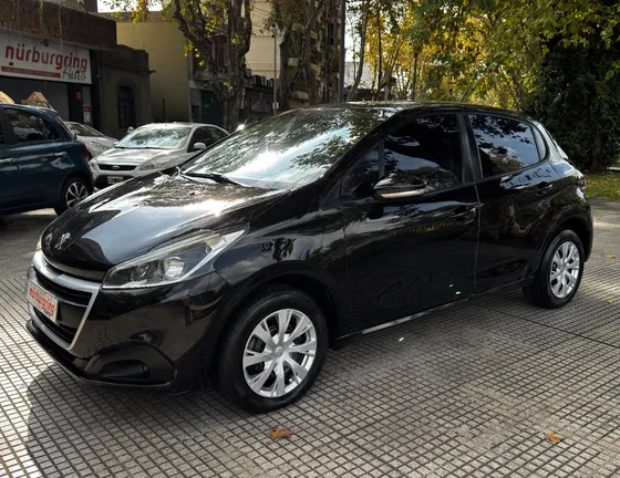 Peugeot 208 1.6 Active