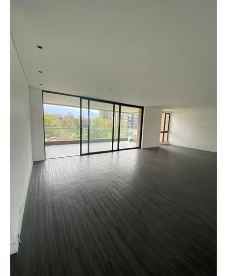 200m2 Apartamento En El Poblado