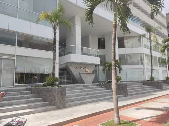 Fondo De Comercio En Cosmetologia Y Belleza, En Las Mercedes