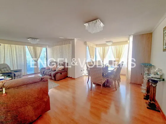 Departamento A Pasos De Avenida Brasil