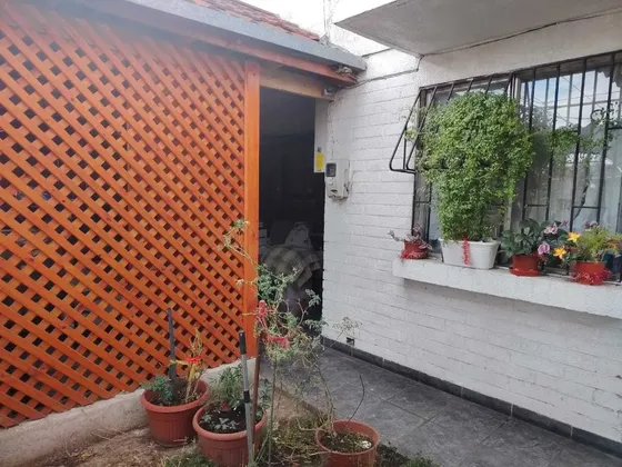Casa Luminosa Ideal Para Inversión Segura (173054)