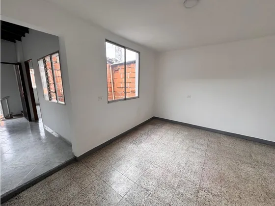 Casa En Venta En Envigado, Sector Alcalá