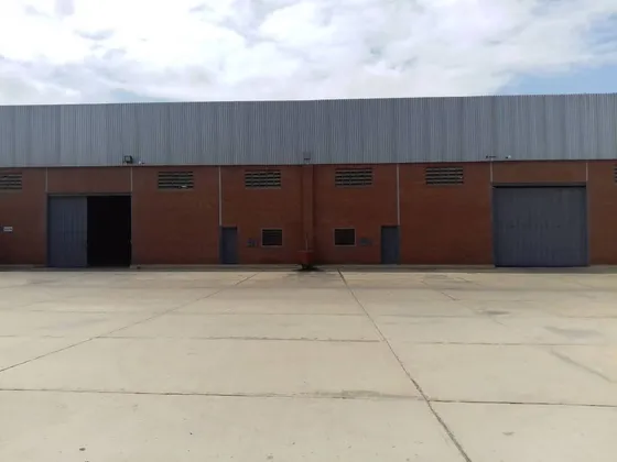 Galpon Industrial En Alquiler, Barcelona, Anzoategui 