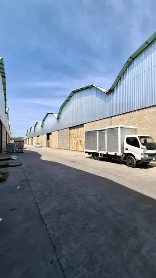 Galpón De 715 M2 En Zona Industrial El Recreo 