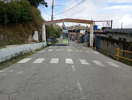 Se Vende Terreno En El Km 14 Vía El Junquito - Urb. Iberoamericano