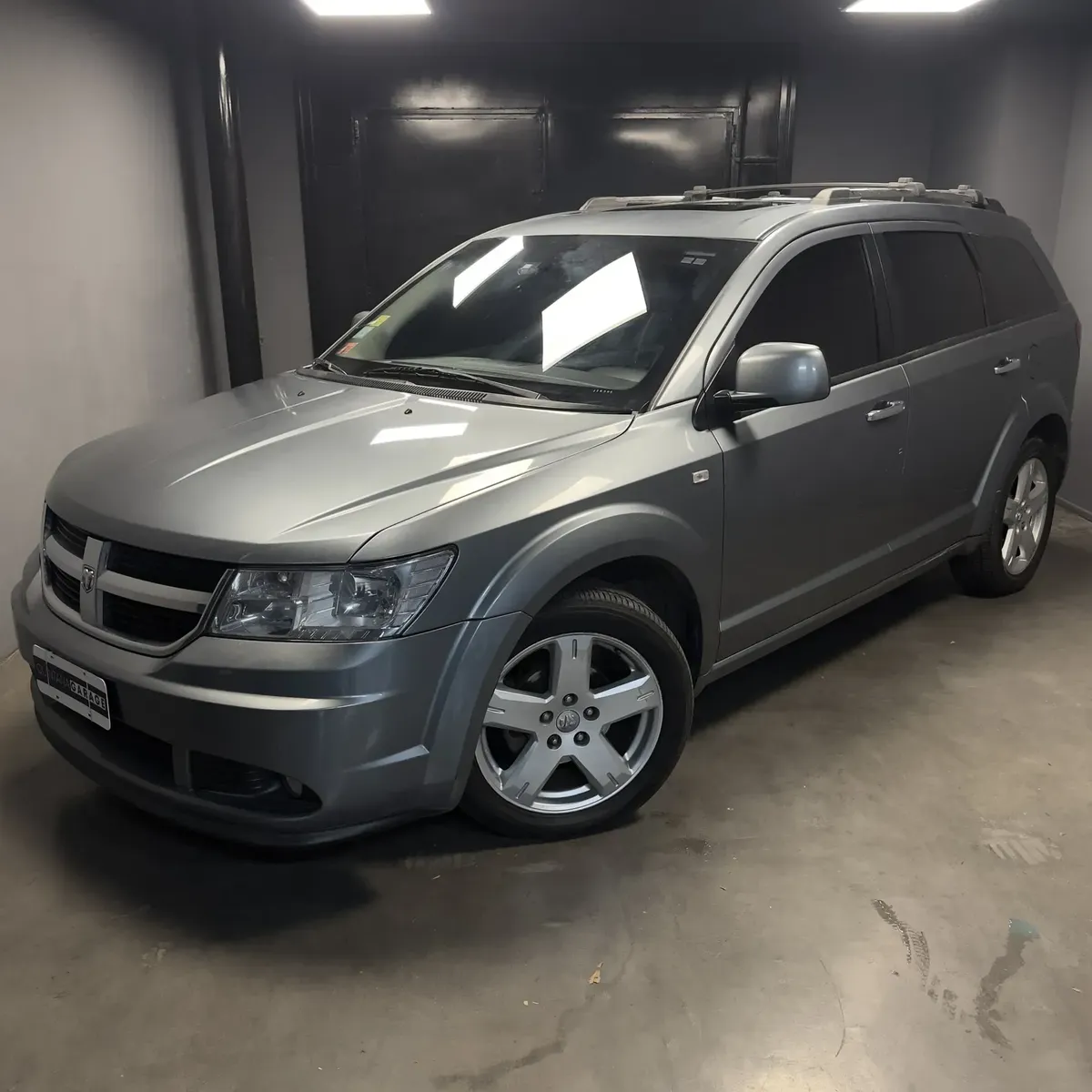 Dodge Journey 2.7 RT ATX (3 Rows) + DVD + Sunroof