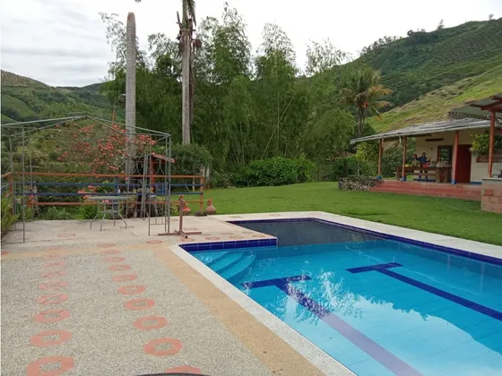 Venta De Finca En Sector Cambia, Palestina | Casa Campestre En Venta