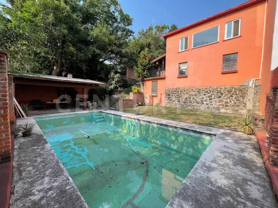 Casa Con Albera Y Terraza Con Asador En Tlaltenango