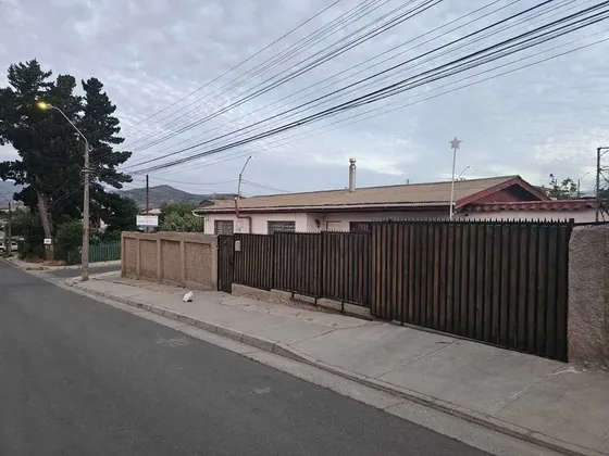 Casa En Venta En Huanhuali, Villa Alemana