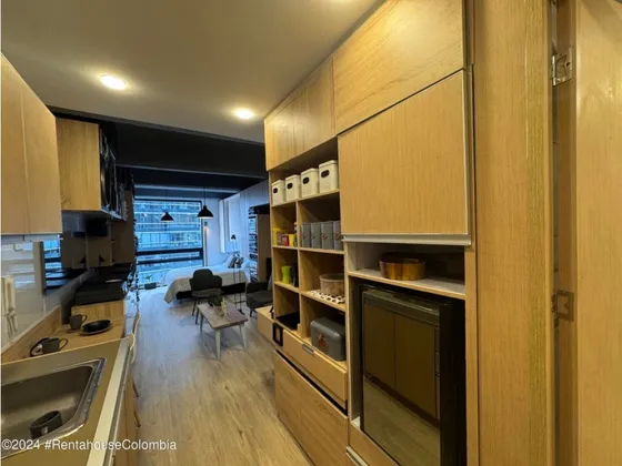 Apartamento En  Bosque De Pinos Rah Co: 25-967