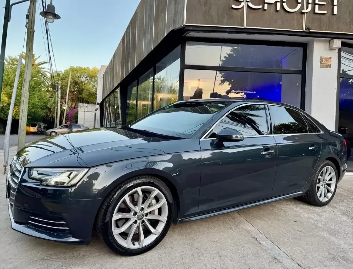 Audi A4 2.0 TFSI S Tronic Front 252 CV
