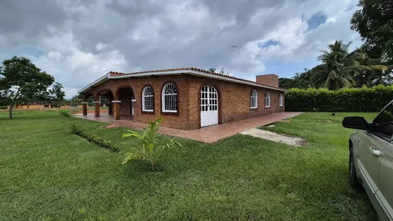 Annic Coronado Vende Casa El Safari Carabobo 5013m2 Código 315384
