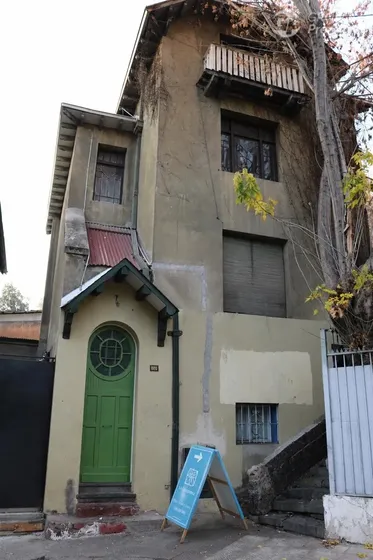 Casa En Venta De 10 Dorm. En Providencia A M De La Chascona