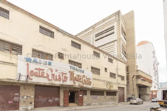 Venta De Edificio Industrial En San Martín 
